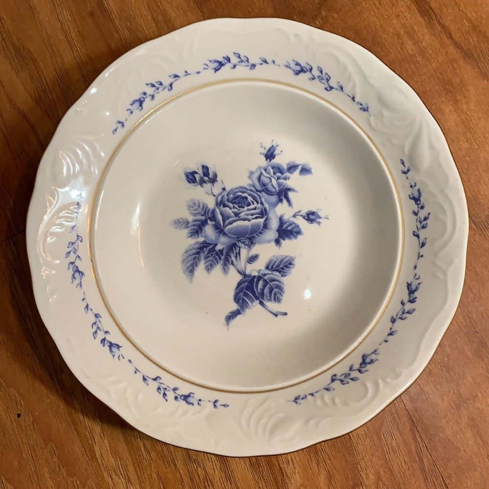 Gibson China Vintage Blue Rose Place Setting Gold Trimmed 5 Pieces Included - Picture 8 of 15